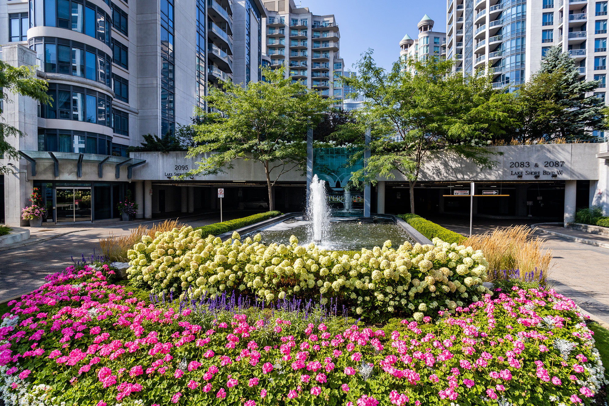 Waterford Towers Suite 1504 Amenities