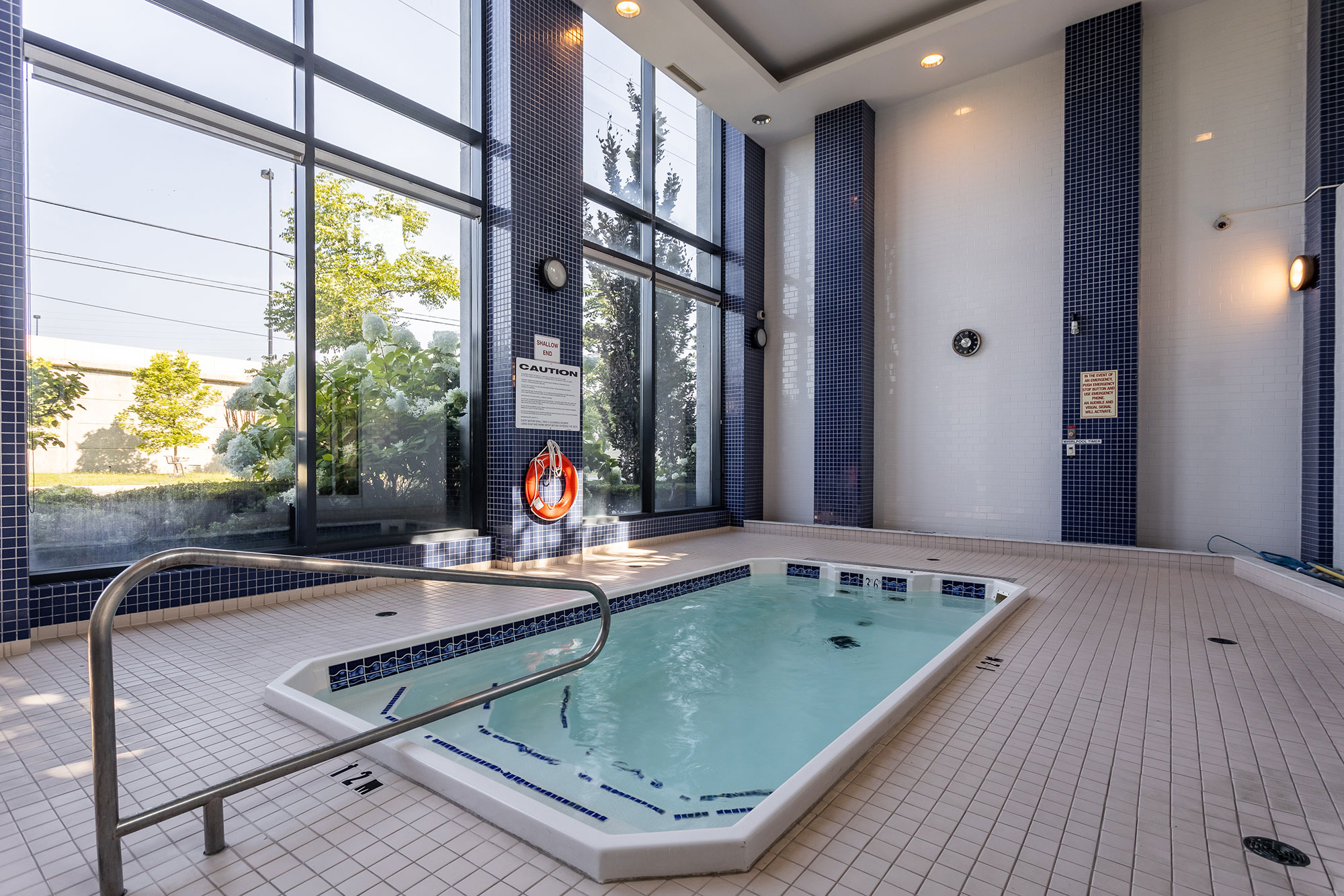 Waterford Towers Suite 1504 Amenities